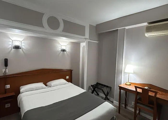 New Hôtel Gare Du Nord Parijs